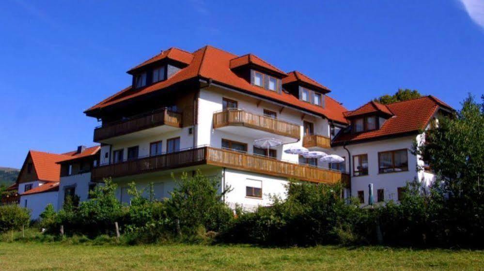 Rhoen-Hotel Sonnenhof - Restaurant & Cafe ポッペンハウゼン エクステリア 写真