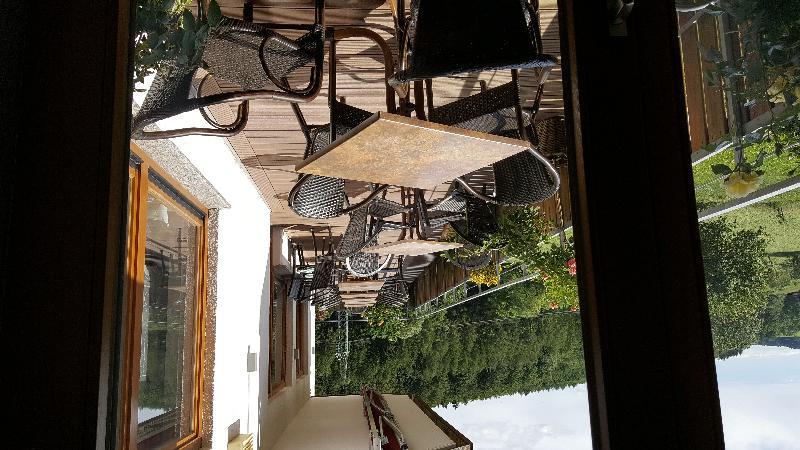 Rhoen-Hotel Sonnenhof - Restaurant & Cafe ポッペンハウゼン エクステリア 写真